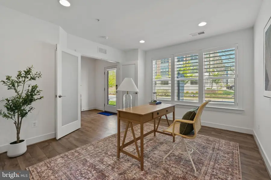 3510 Bellflower Ln, Rockville, MD 20852 - #3