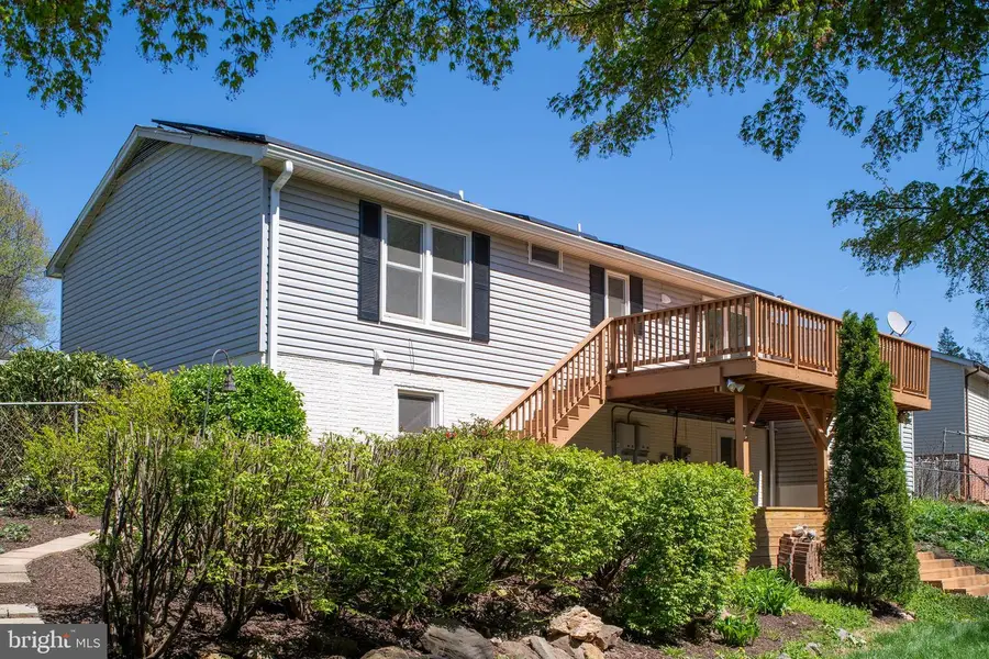 8112 Shady Spring Dr, Gaithersburg, MD 20877 - #3