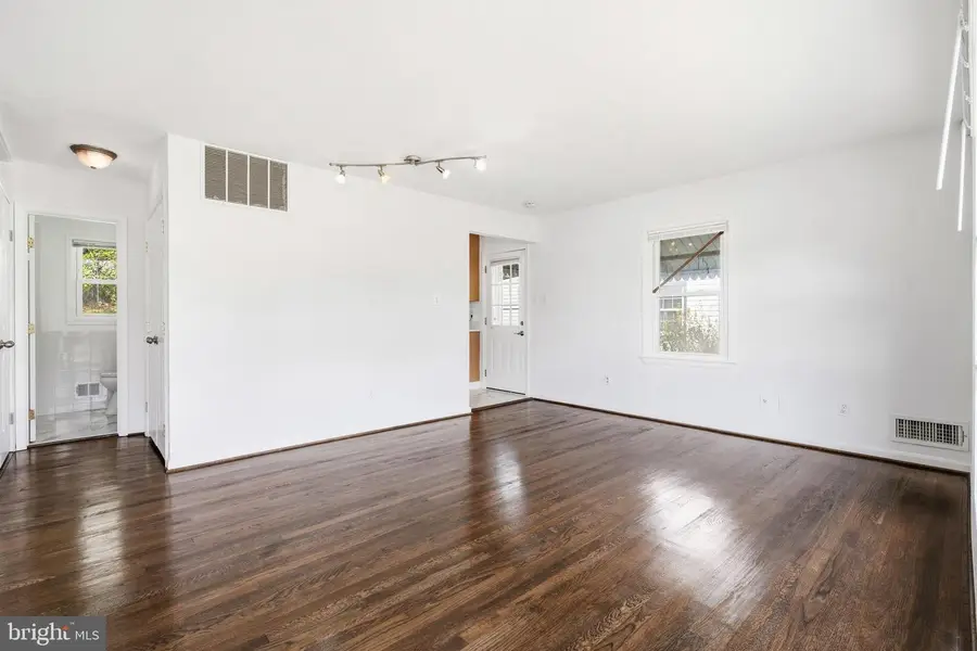 1923 Lewis Ave, Rockville, MD 20851 - #3