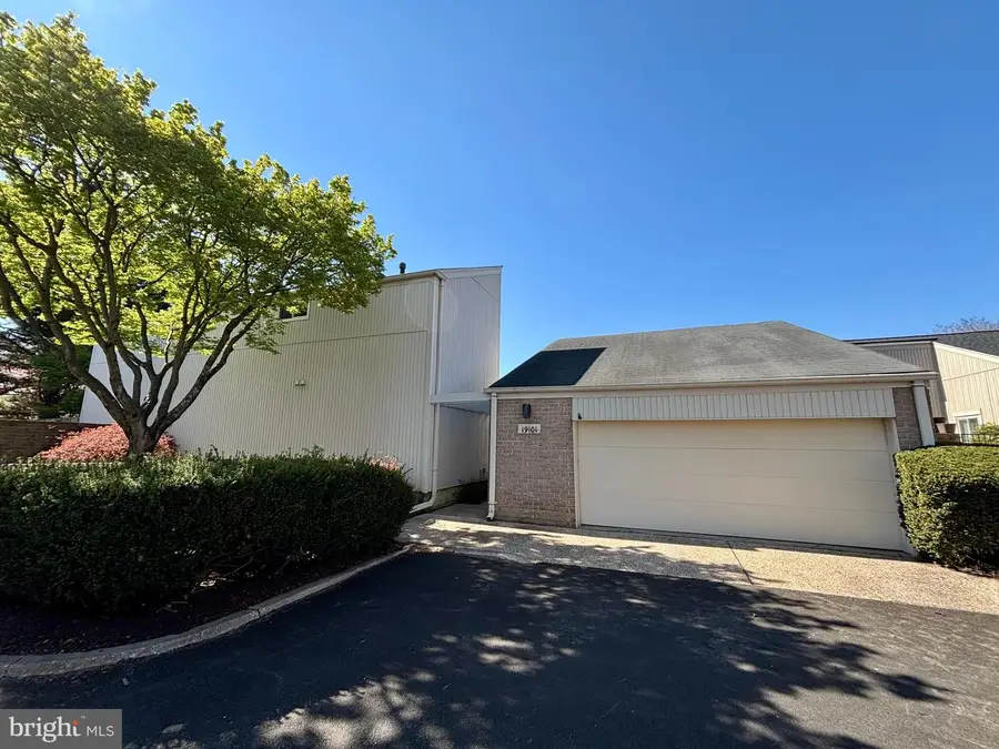 19101 Brooke Grove Ct, Montgomery Village, MD 20886 - #2