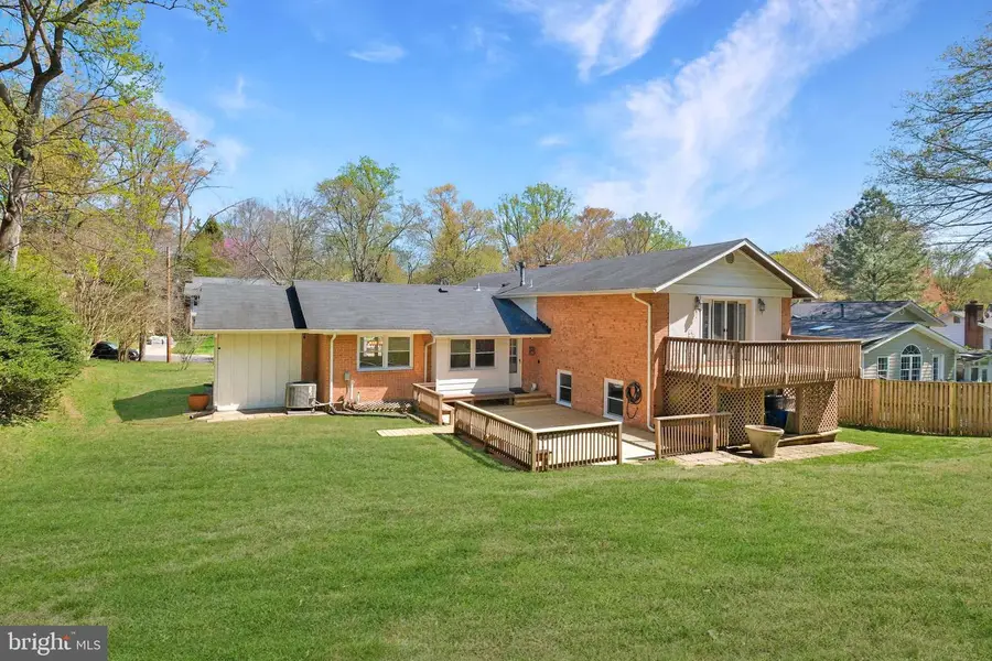 11612 Stonewood Ln, North Bethesda, MD 20852 - #2