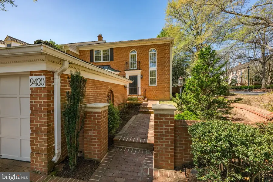 9430 Turnberry Dr, Potomac, MD 20854 - #2