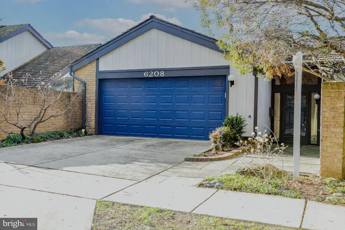 6208 Leeke Forest Ct, Bethesda, MD 20817 - #1