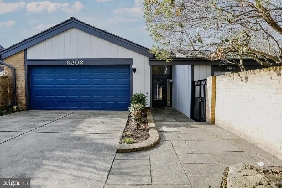 6208 Leeke Forest Ct, Bethesda, MD 20817 - #2