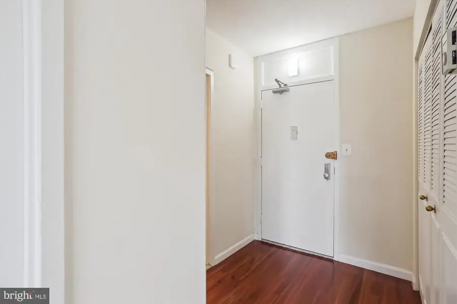 4242 East West Hwy #414, Chevy Chase, MD 20815 - #2