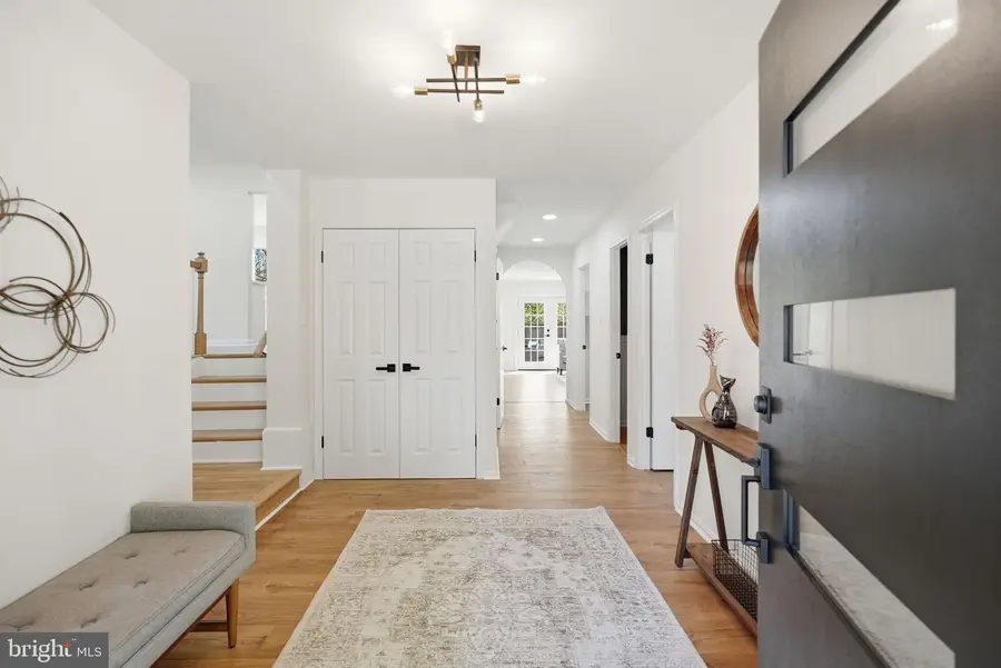 815 Woodley Dr, Rockville, MD 20850 - #3