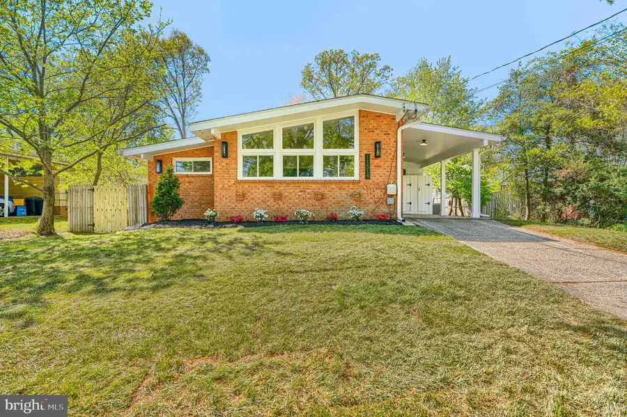 11514 Lovejoy St, Silver Spring, MD 20902 - #2