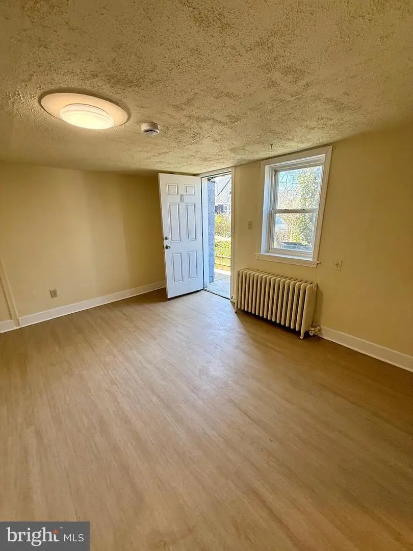 228 Manor Cir, Takoma Park, MD 20912 - #2