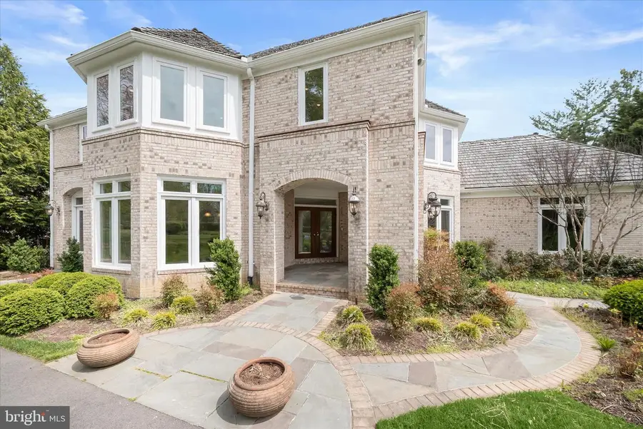 9848 Avenel Farm Dr, Potomac, MD 20854 - #2