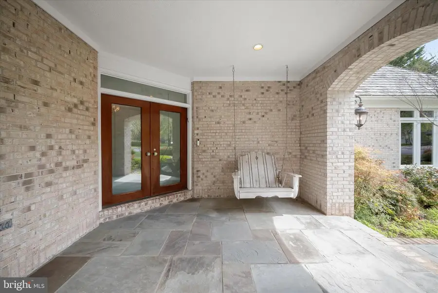 9848 Avenel Farm Dr, Potomac, MD 20854 - #3