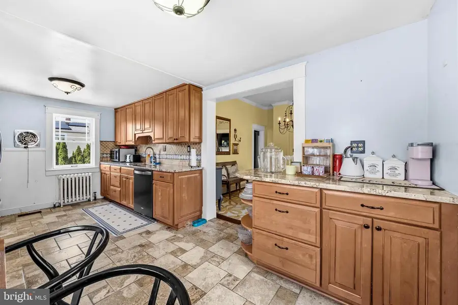 8 James St, Gaithersburg, MD 20877 - #3