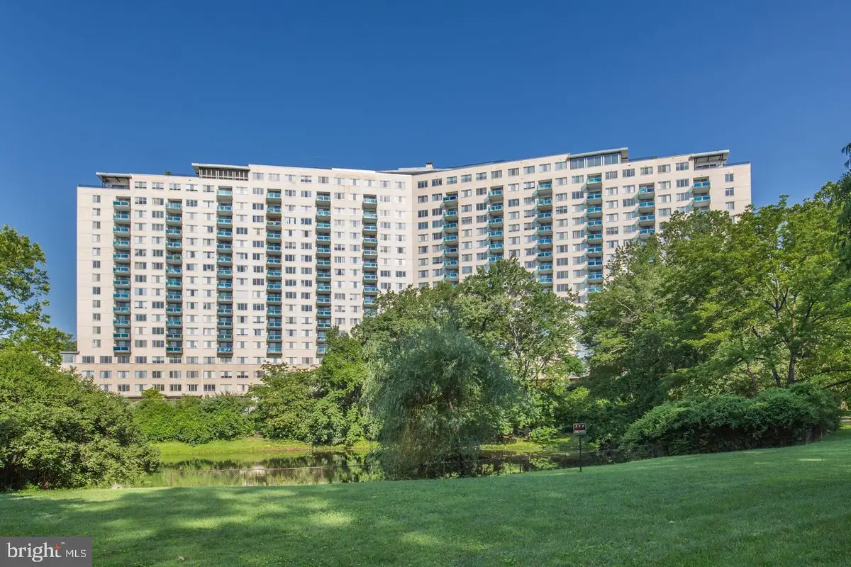 10401 Grosvenor Pl #1128, Rockville, MD 20852 - #1