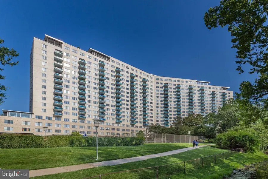 10401 Grosvenor Pl #1128, Rockville, MD 20852 - #3