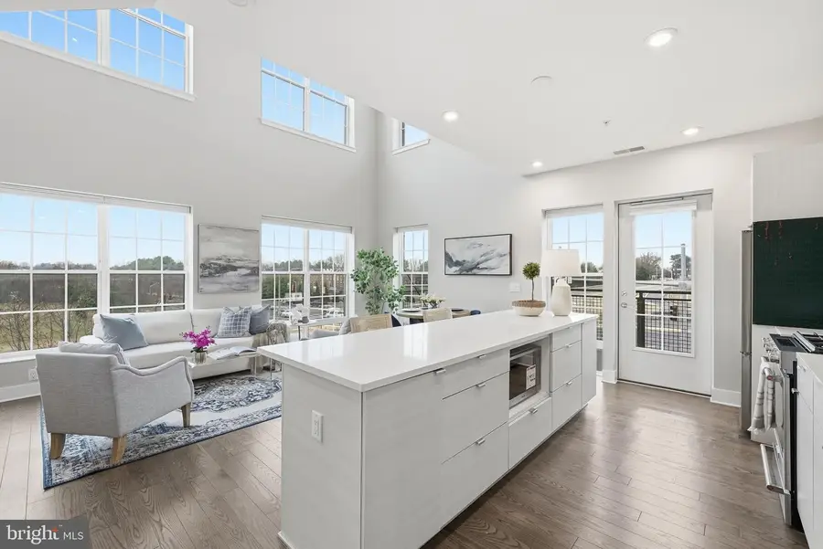 502 Diamondback Dr #204, Gaithersburg, MD 20878 - #3