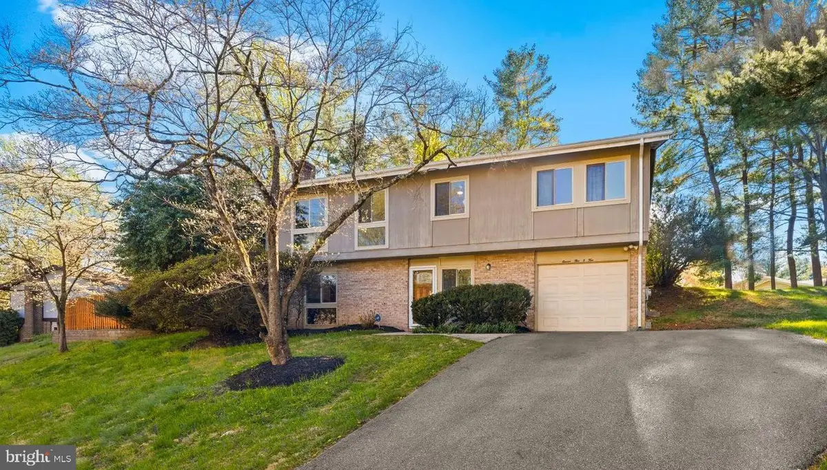 11504 Brandy Hall Ln, Gaithersburg, MD 20878 - #1