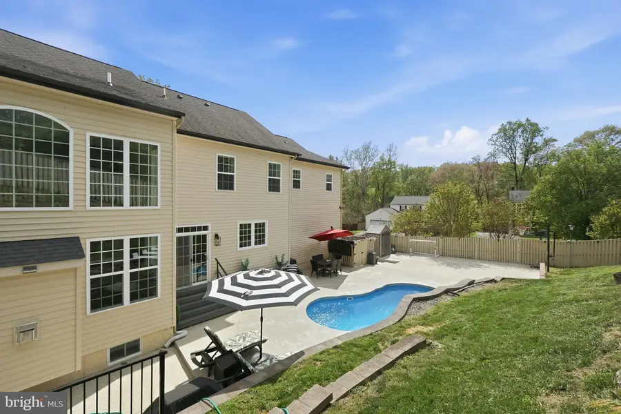 11801 Dinwiddie Dr, Rockville, MD 20852 - #2