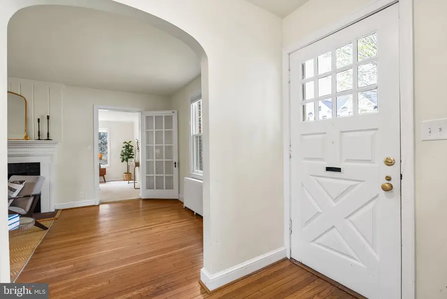 8009 Maple Ridge Rd, Bethesda, MD 20814 - #3