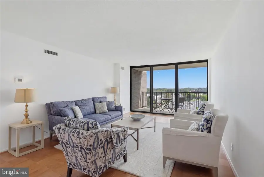 118 Monroe St #118-1307, Rockville, MD 20850 - #3