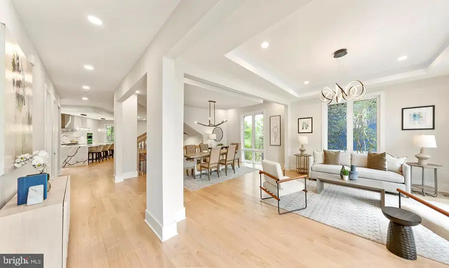 3706 Spring St, Chevy Chase, MD 20815 - #2