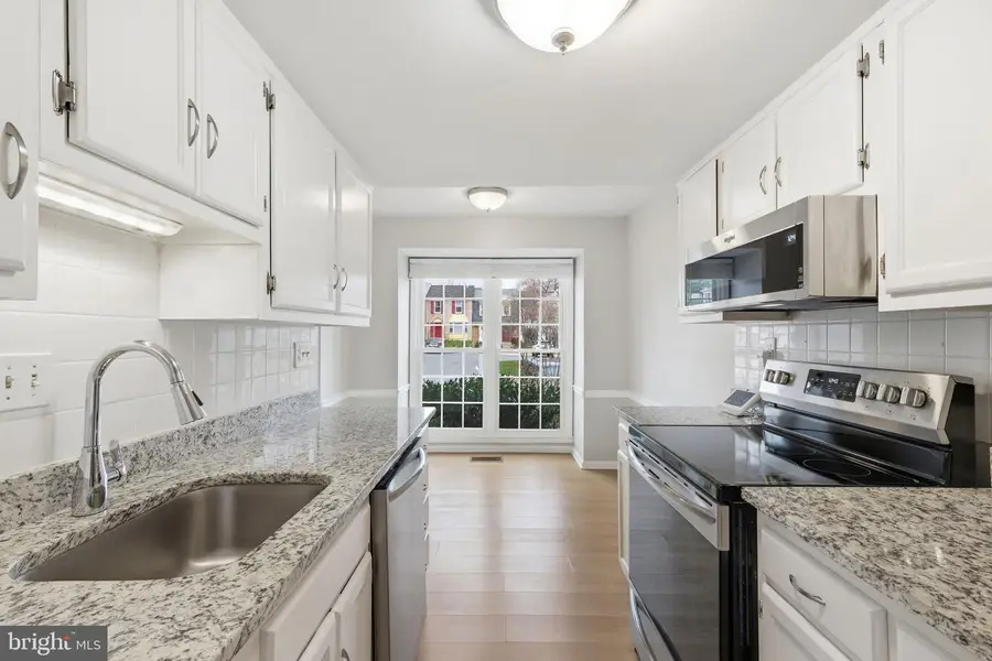 19812 Billings Ct, Gaithersburg, MD 20886 - #3