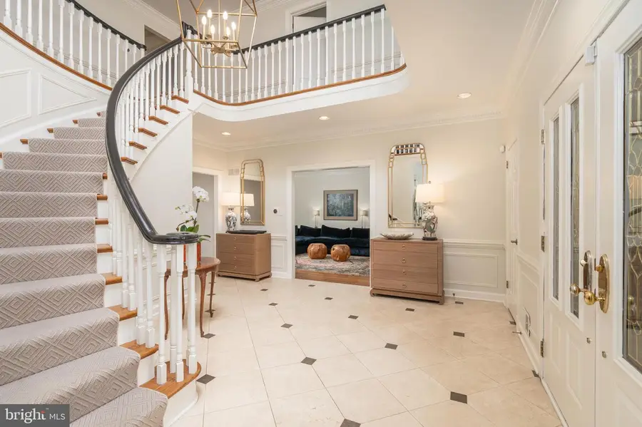 7204 Loch Lomond Dr, Bethesda, MD 20817 - #3