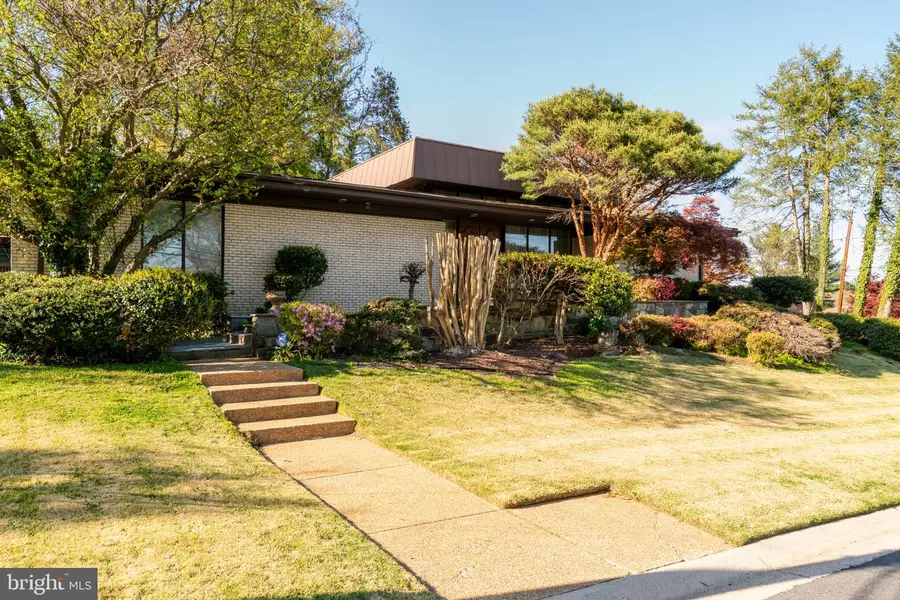 3201 Pauline Dr, Chevy Chase, MD 20815 - #2