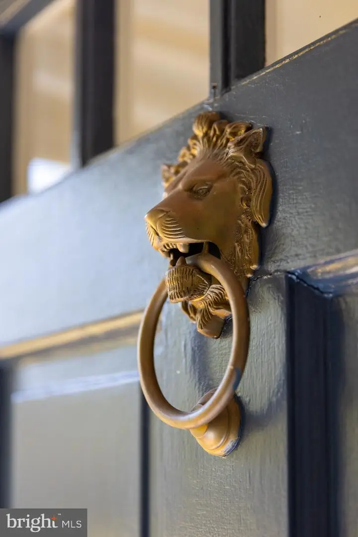 5303 Duvall Dr, Bethesda, MD 20816 - #2