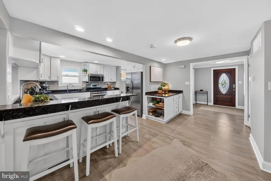 7007 Lemay Rd, Rockville, MD 20851 - #3