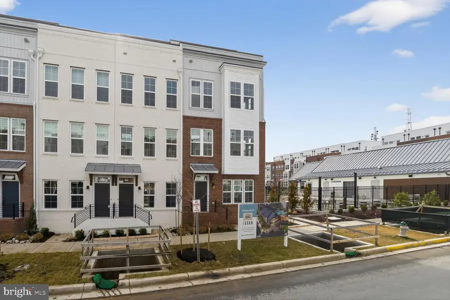 2521 Farmstead Dr #313 Clarke, Rockville, MD 20850 - #2