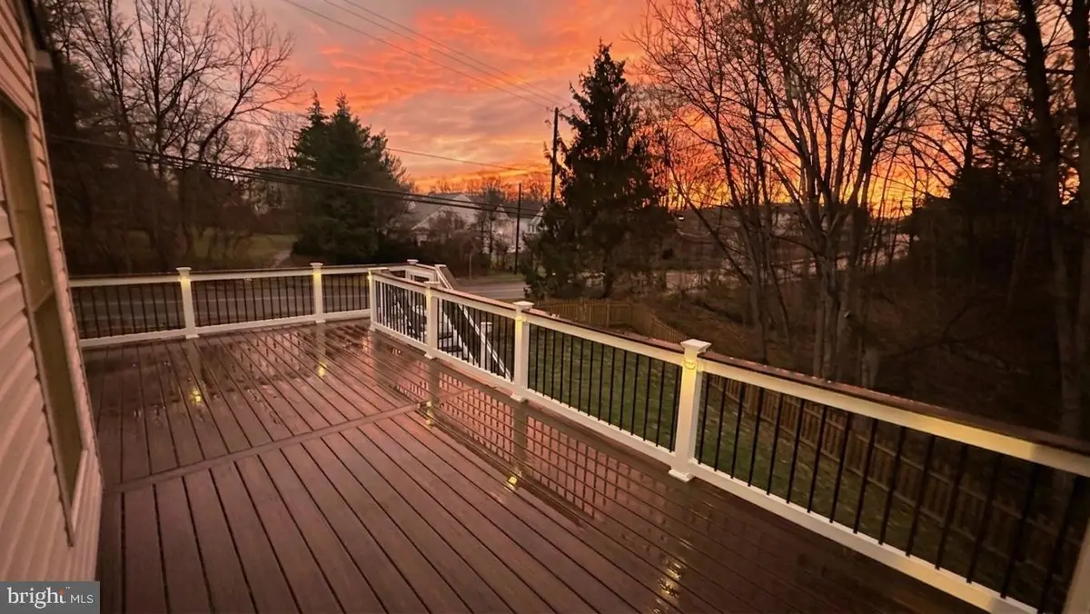 18500 Gingerbread Ln, Gaithersburg, MD 20877 - #1