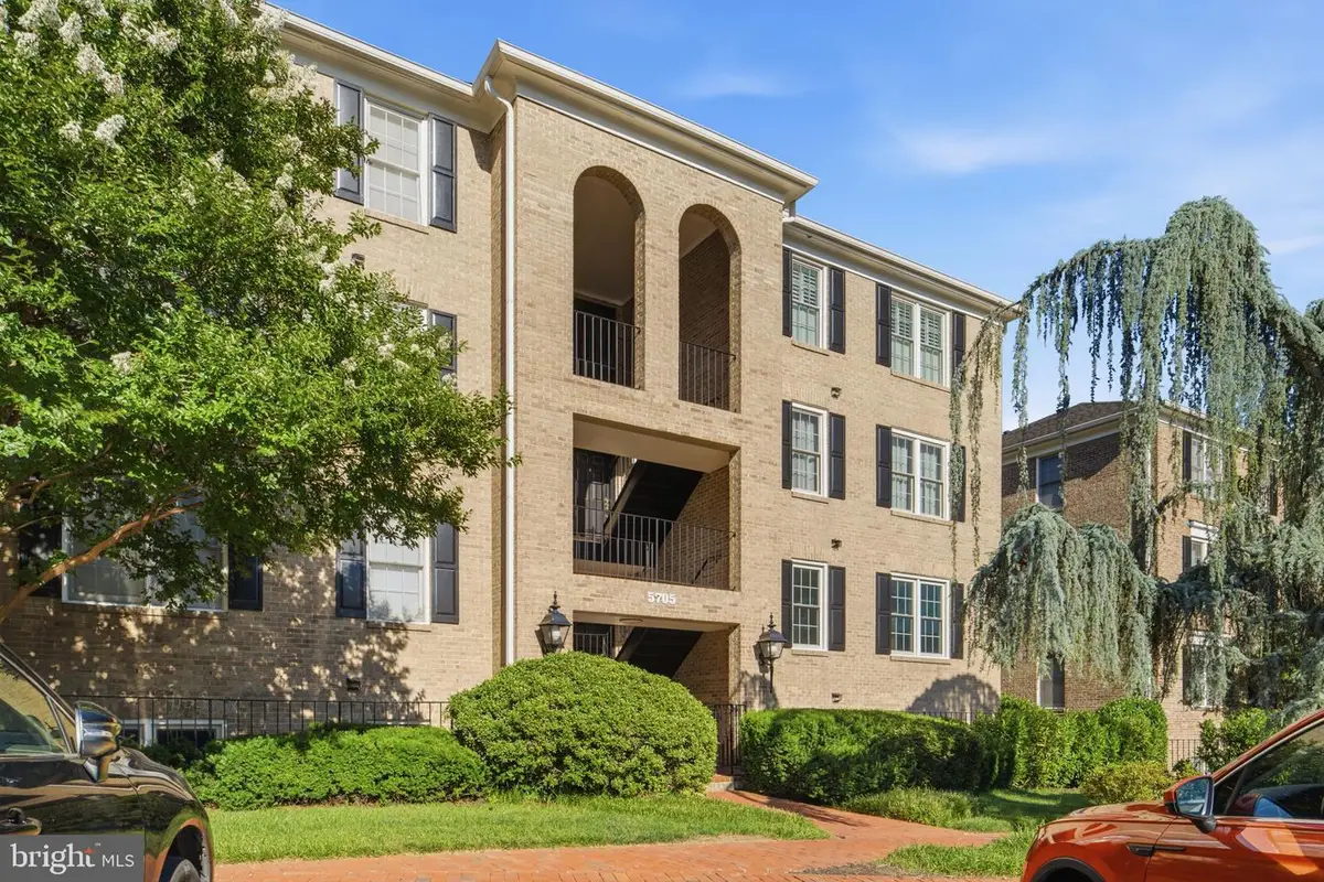 5705 Brewer House Cir #t-2, Rockville, MD 20852 - #1