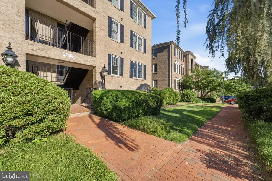 5705 Brewer House Cir #t-2, Rockville, MD 20852 - #2