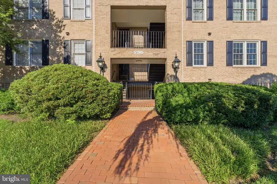 5705 Brewer House Cir #t-2, Rockville, MD 20852 - #3