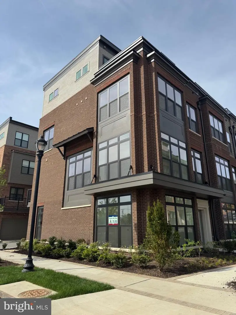 5518 Topaz Ln, Bethesda, MD 20816 - #1