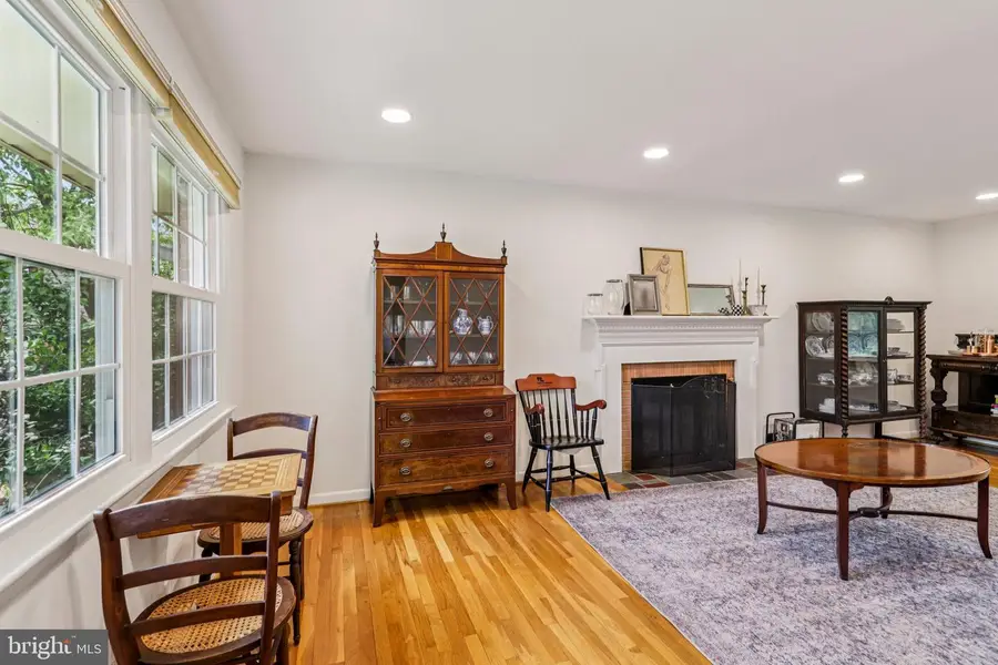 4 Burket Ct, Silver Spring, MD 20910 - #3