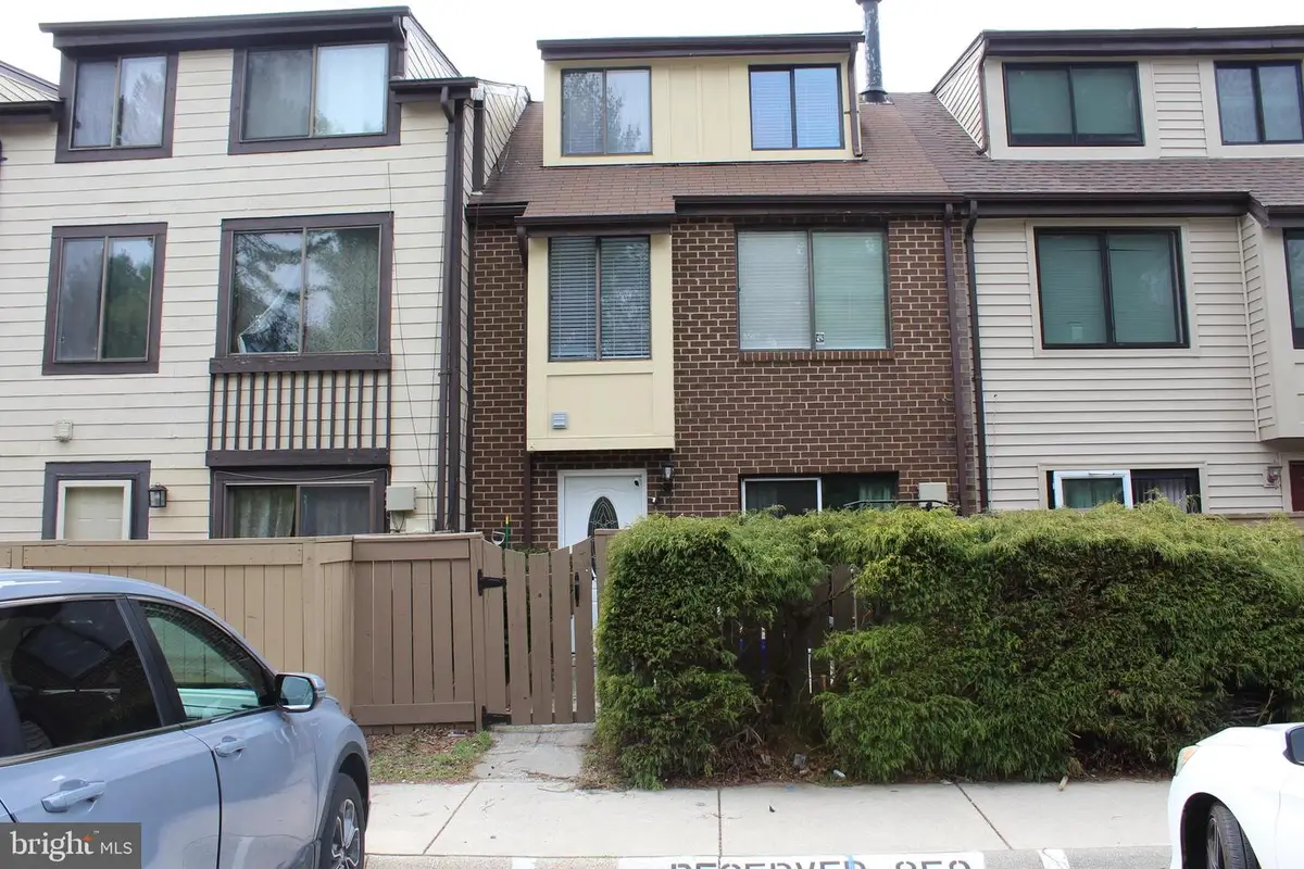 9878 Brookridge Ct, Montgomery Village, MD 20886 - #1