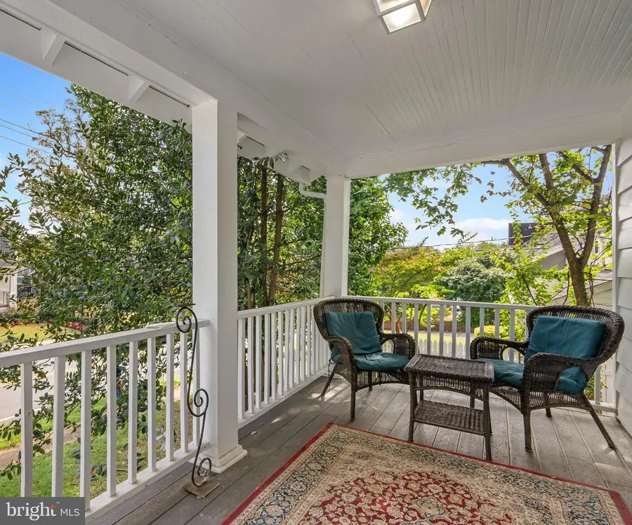 824 Philadelphia Ave, Silver Spring, MD 20910 - #2