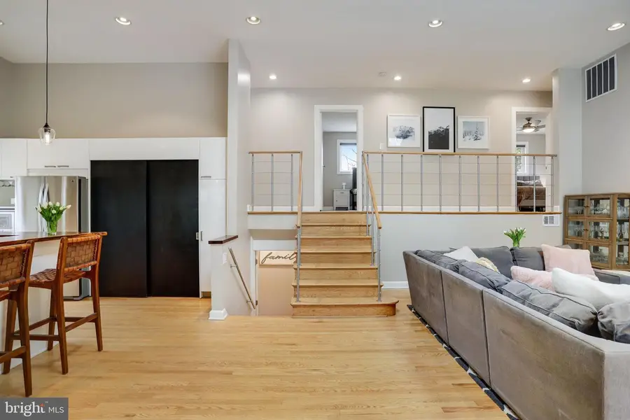 4522 Traymore St, Bethesda, MD 20814 - #3