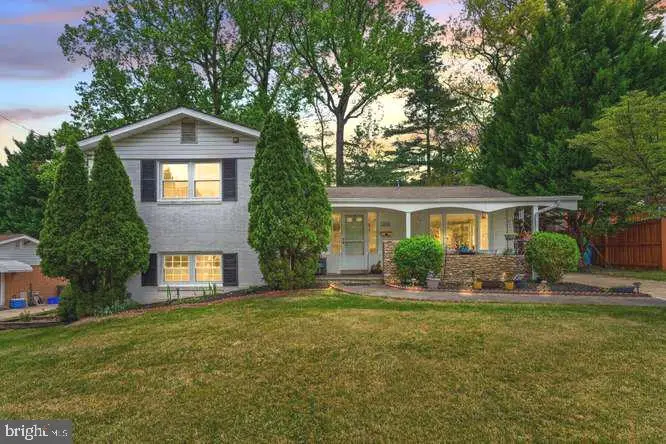 1008 Robroy Dr, Silver Spring, MD 20903 - #2