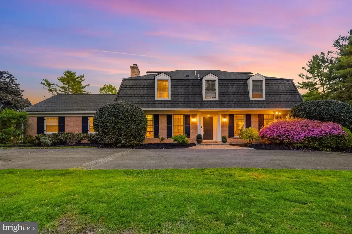 15301 Spring Meadows Dr, Darnestown, MD 20874 - #1