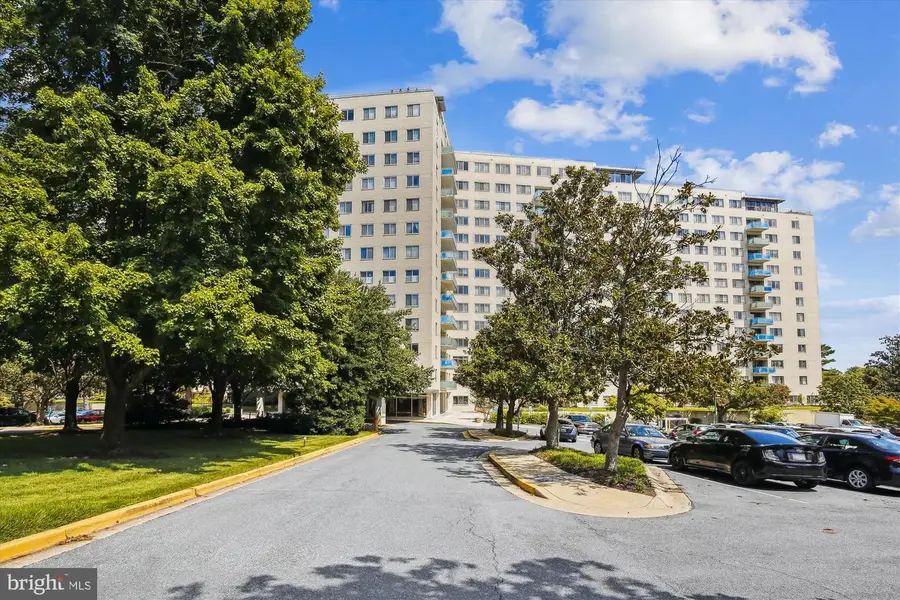 10201 Grosvenor Pl #711, North Bethesda, MD 20852 - #3
