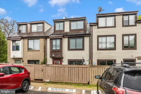 9913 Forest View Pl, MONTGOMERY VILLAGE, MD 20886