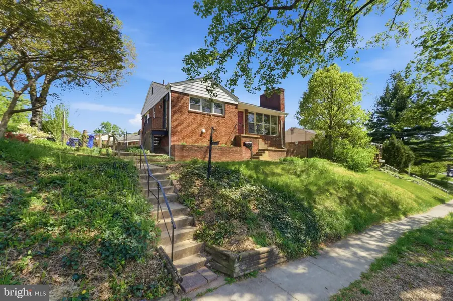 10303 Haywood Dr, Silver Spring, MD 20902 - #2