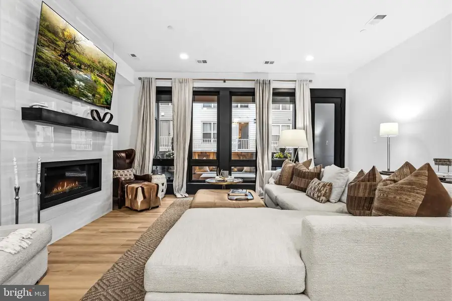 14936 Dispatch St, Rockville, MD 20850 - #3