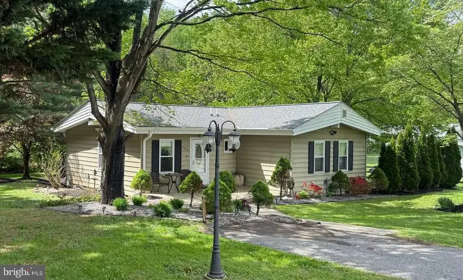 7340 Damascus Rd, Gaithersburg, MD 20882 - #2