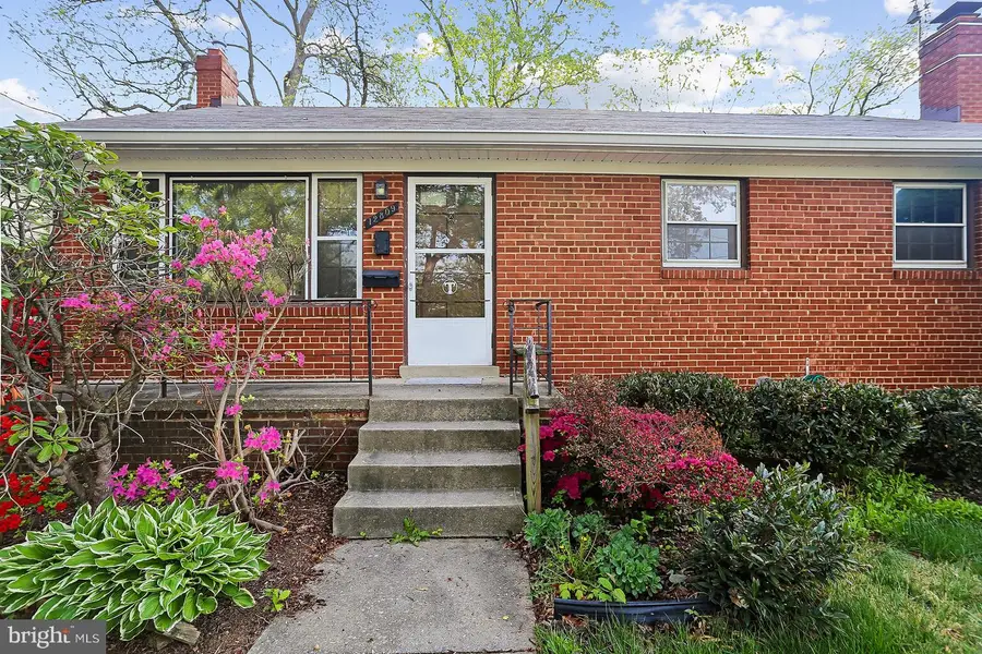 12809 Caldwell St, Rockville, MD 20853 - #2