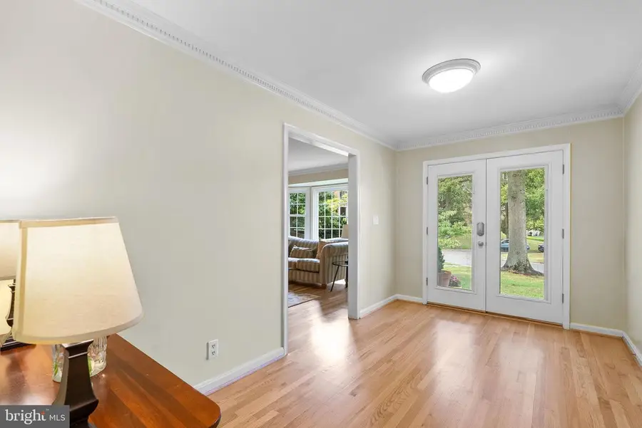 9000 Willow Valley Dr, Potomac, MD 20854 - #2