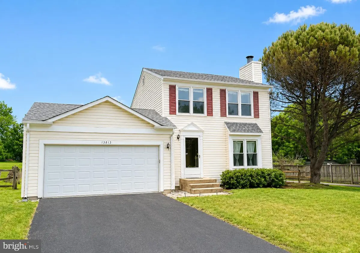 13813 Ranch Pl, North Potomac, MD 20878 - #1