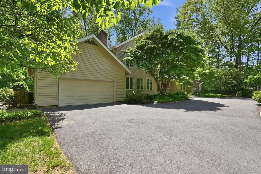 11815 Beekman Pl, Rockville, MD 20854 - #3