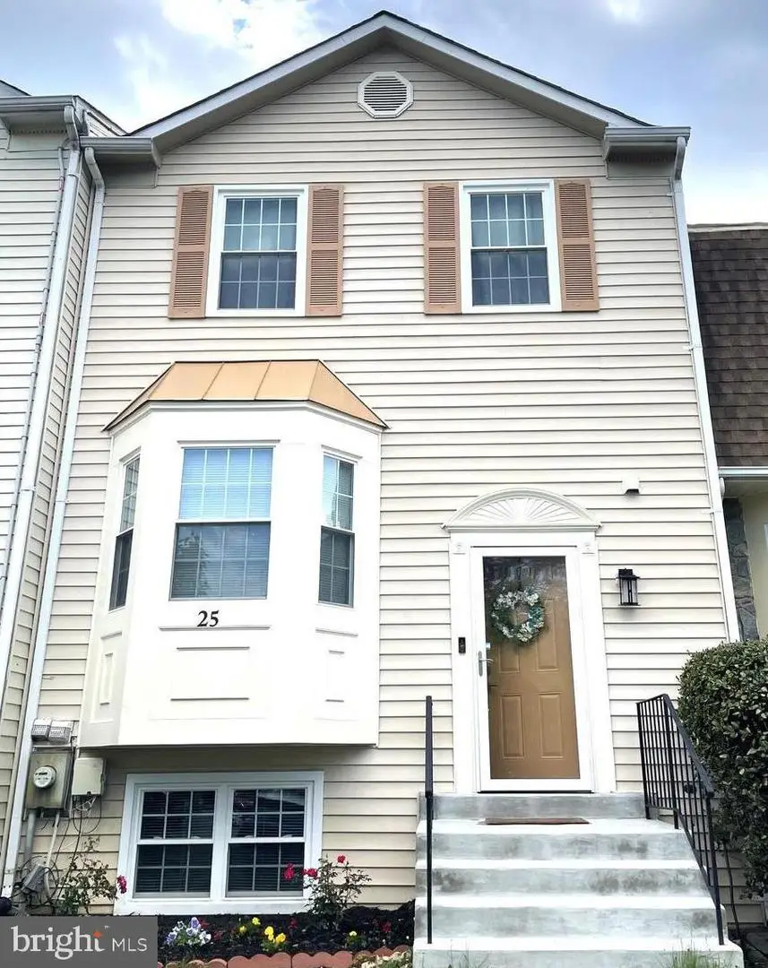 25 Hunters Gate Ct, Silver Spring, MD 20904 - #1